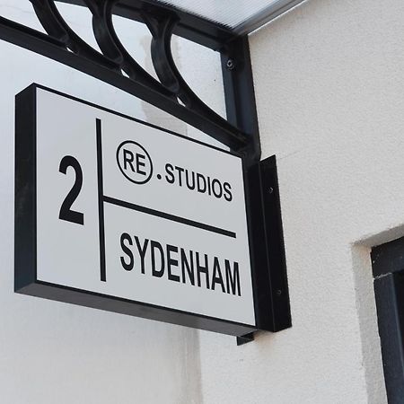 Lovely Studio Apartment With Access For Wheel-Chairs In Sydenham London Eksteriør bilde