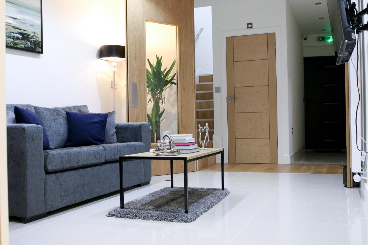 Lovely Studio Apartment With Access For Wheel-Chairs In Sydenham London Eksteriør bilde